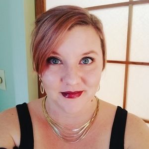 Meet your Posher, Desiree